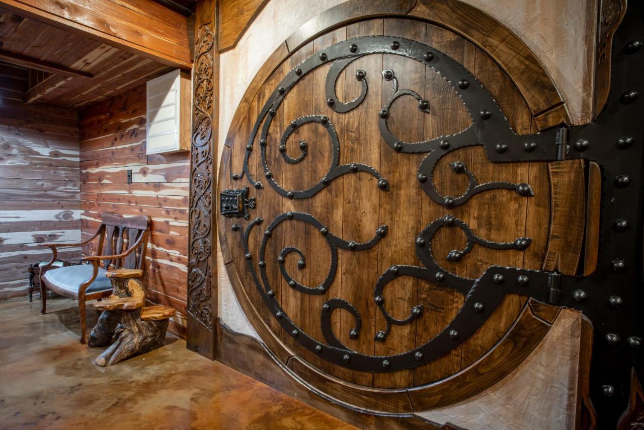 The Hobbit House, Fantasy Comes Home! Russellville Exteriör bild